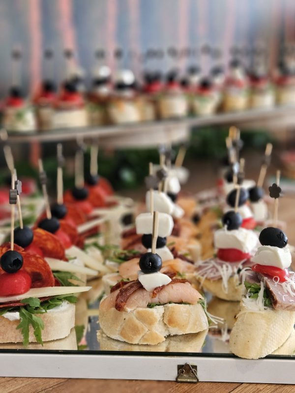 Catering usluga hotela Santiny – izbor ukusnih i svježih jela